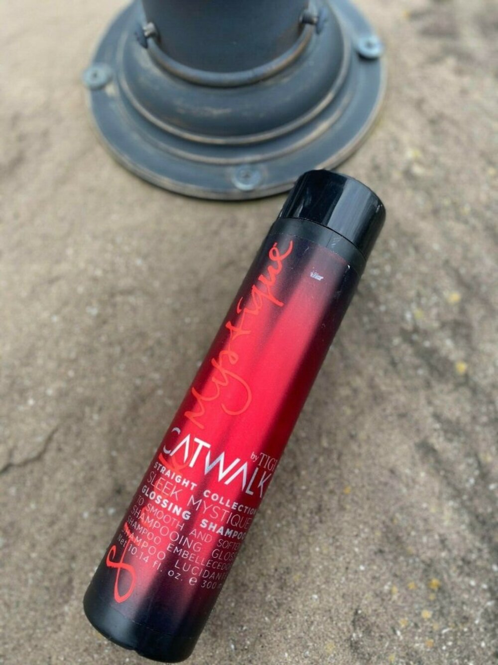 BRAND NEW Tigi Catwalk Sleek Mystique Gloss Shampoo 10.14oz Straight collectio